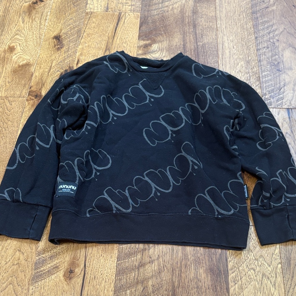 Nununu Boy’s Black Printed Crewneck Sweatshirt Size 6-7